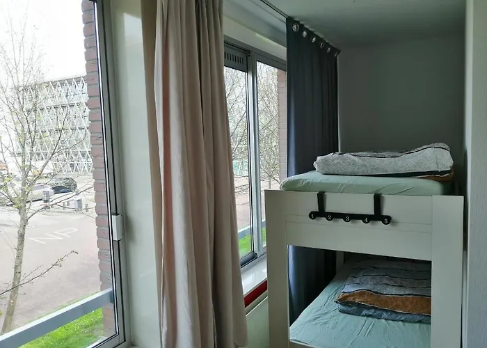 Need, A Comfy Place Gæstehus 3*