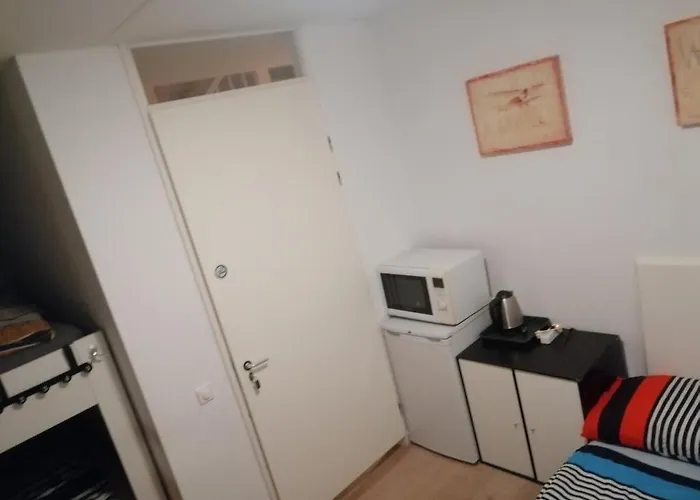 Need, A Comfy Place 3*